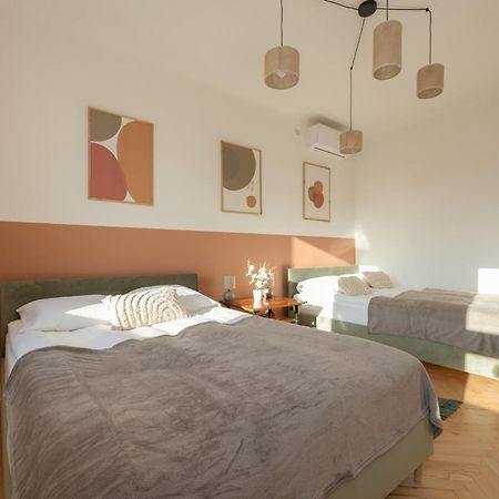 Apartment For 6 People Near Royal Baths Park By Renters Prestige Варшава Экстерьер фото